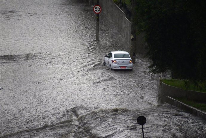 Archivo - Imagen de archivo de una inundación en Brasil