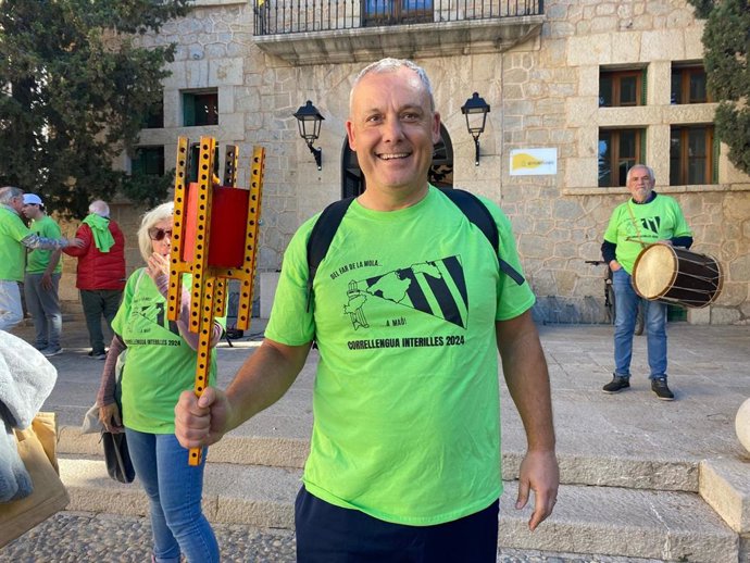 El portavoz de MÉS en el Consell de Mallorca, Jaume Alzamora, participa en el Correllengua.
