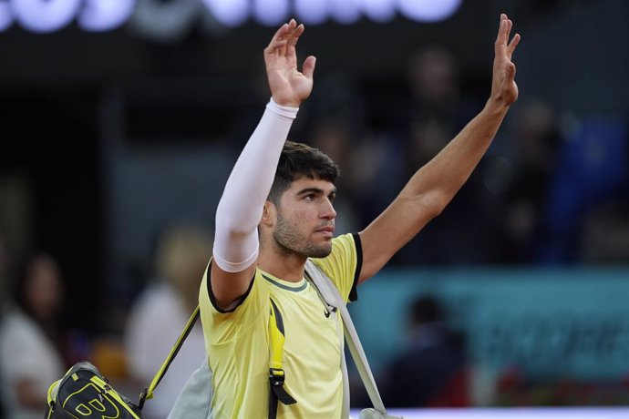 Carlos Alcaraz of Spain waves to the crowd after losing against Andrey Rublev of Russia during the Mutua Madrid Open 2024, ATP Masters 1000 and WTA 1000, tournament celebrated at Caja Magica on May 01, 2024 in Madrid, Spain.