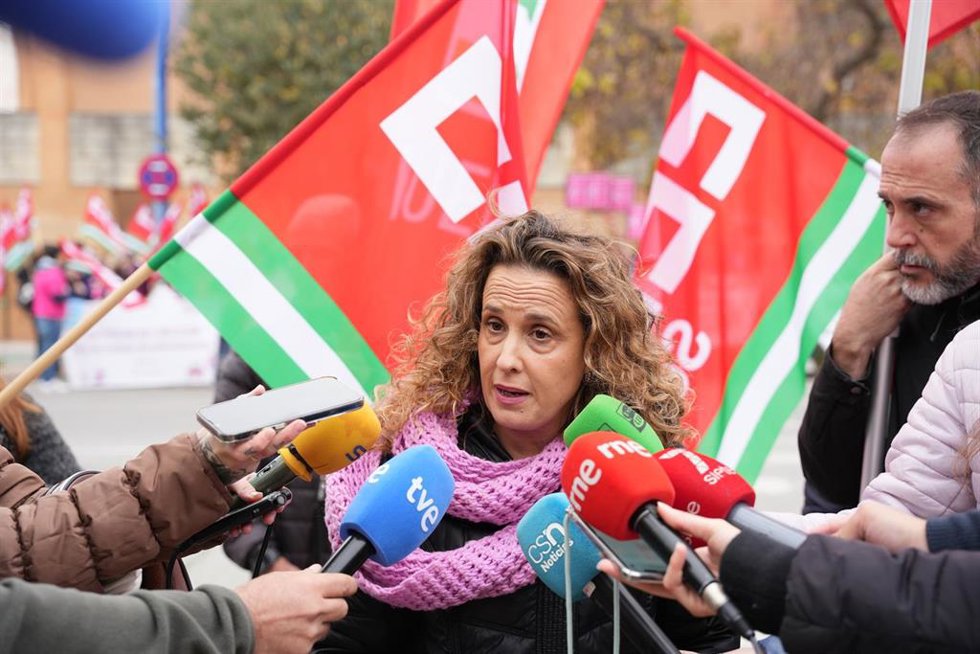Archivo - La secretaria general de la federación de enseñanza de CCOO de Andalucía, Marina Vega, en imagen de archivo. 