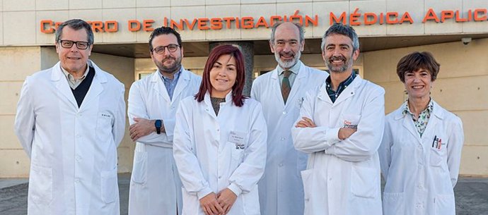 Matías Ávila, Josepmaría Argemí, Maite García, José Ignacio Herrero, Iker Uriarte y Carmen Berasain, del Cima y de la Clínica Universidad de Navarra.