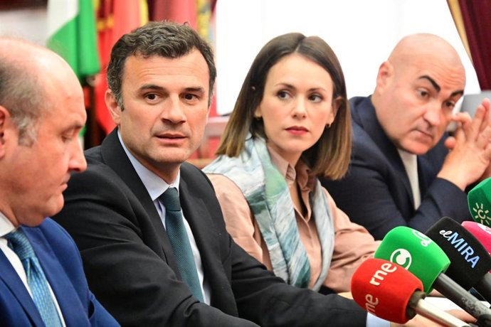 El alcalde de Cádiz, Bruno García, en rueda de prensa.