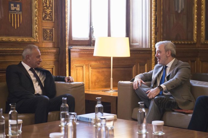 Nasser Kamel y Jaume Collboni.