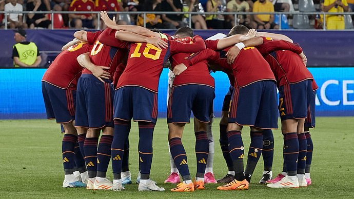 Archivo - Jugadores de la Selección Sub-21 en los instantes previos al inicio de un partido.