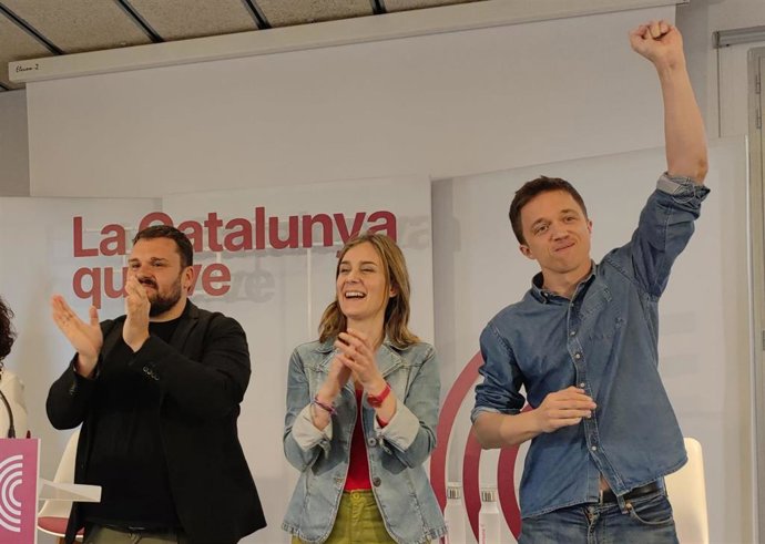El portavoz de Sumar en el Congreso, Íñigo Errejón, y la candidata de los Comuns a presidir la Generalitat, Jéssica Albiach.