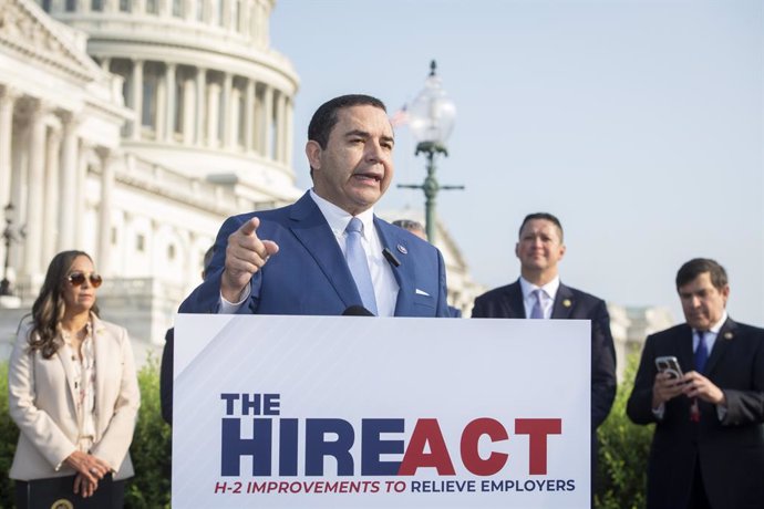 Archivo - July 18, 2023, Washington, District of Columbia, USA: United States Representative Henry Cuellar (Democrat of Texas) offers remarks on the introduction of the HIRE Act at the US Capitol in Washington, DC, Tuesday, July 18, 2023