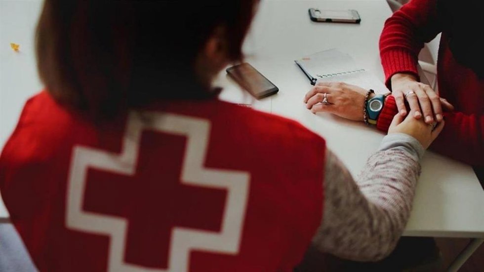 Archivo - Cruz Roja preocupada por la trata: aumentan las violencias machistas y la captación por medios digitales