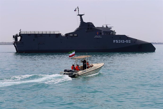 Imagen de archivo de un desfile naval en Irán 