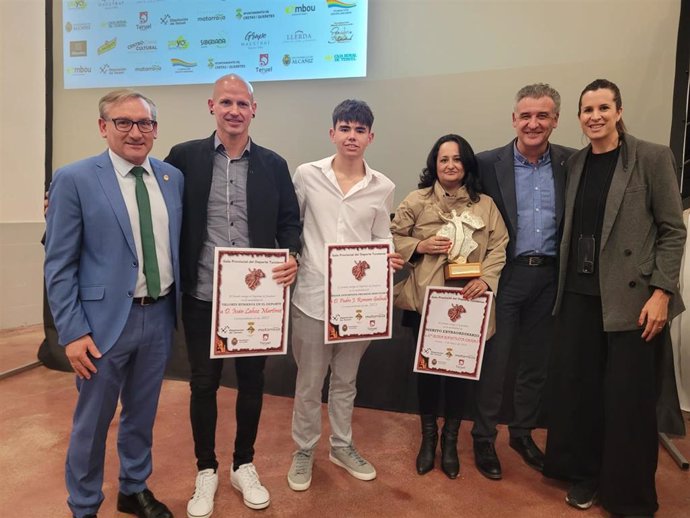 Los deportistas utrillenses Alba Bautista, Pedro Romero e Iván Lahoz, premiados en la Gala del Deporte Turolense.