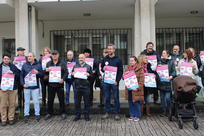 Representantes del BNG participan en Lugo en una caravana reivindicativa para demandar el arreglo de las carreteras lucenses.
