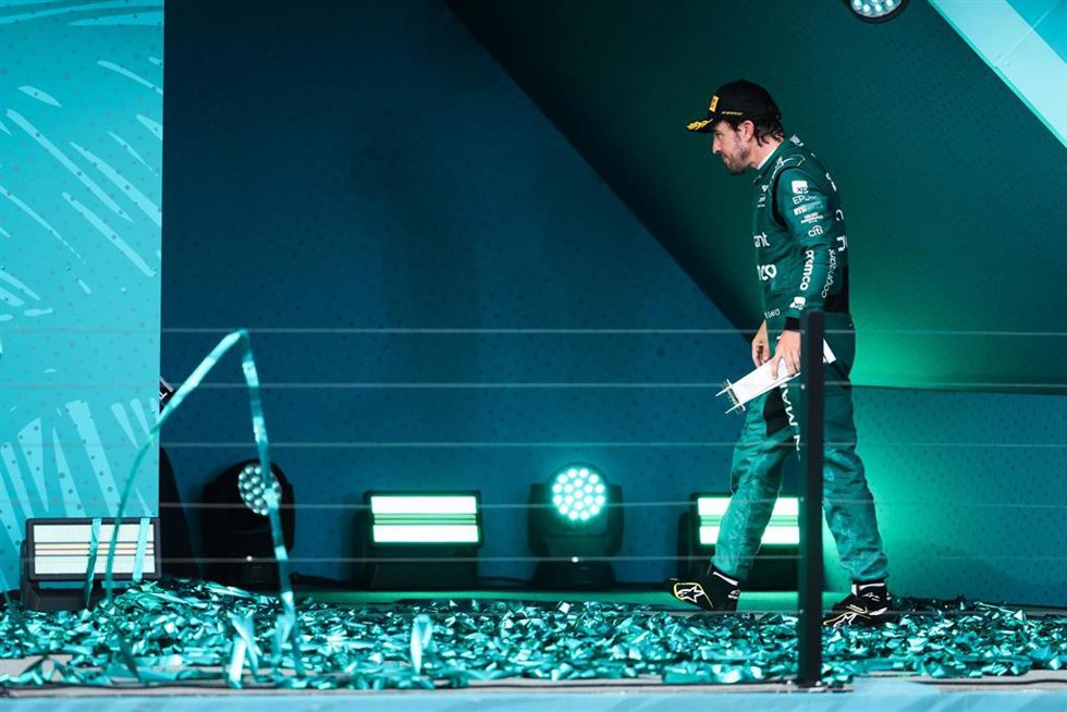 Archivo - podium ALONSO Fernando (spa), Aston Martin F1 Team AMR23, portrait during the Formula 1 Crypto.com Miami Grand Prix 2023, 5th round of the 2023 Formula One World Championship from May 05 to 07, 2023 on the Miami International Autodrome, in Mia