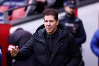 Simeone: "El equipo interpretó desde lo defensivo un partido inteligente"