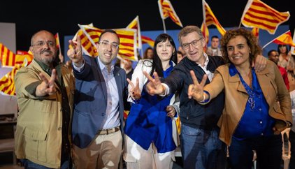 Feijóo aspira a fer el 'sorpasso' a Vox a Catalunya però el PP tem que la "maniobra" de Sánchez li permeti agafar aire