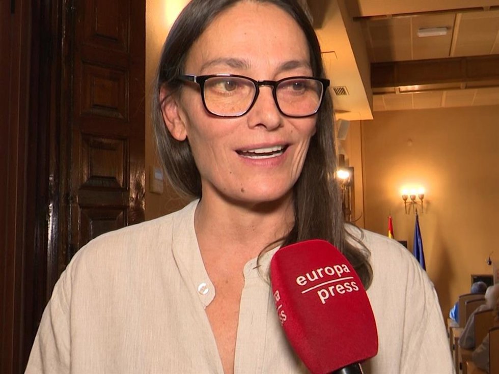 LAURA PONTE EN LA PRESENTACIÓN DEL LIBRO DE SU PADRE