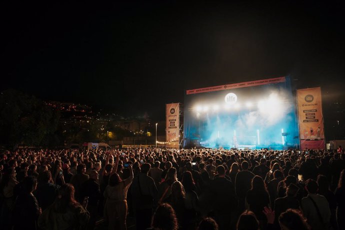 Festival Límbic d'Òmnium Cultural a Santa Coloma (Barcelona)