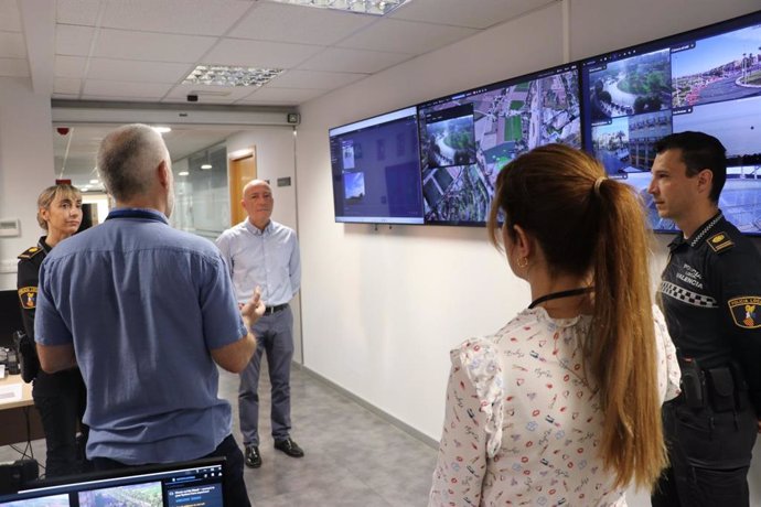La Policía Local de València prueba una plataforma tecnológica que utiliza la IA para la planificación de grandes eventos