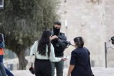 Foto: O.Próximo.- La Policía de Israel allana las oficinas de Al Yazira en Jerusalén Este
