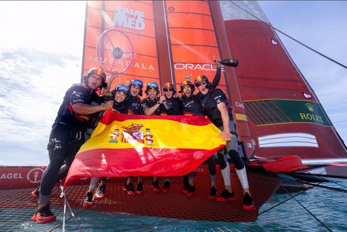 El equipo español celebra su victoria en el Gran Premio de Bermudas de la SailGP 23-24