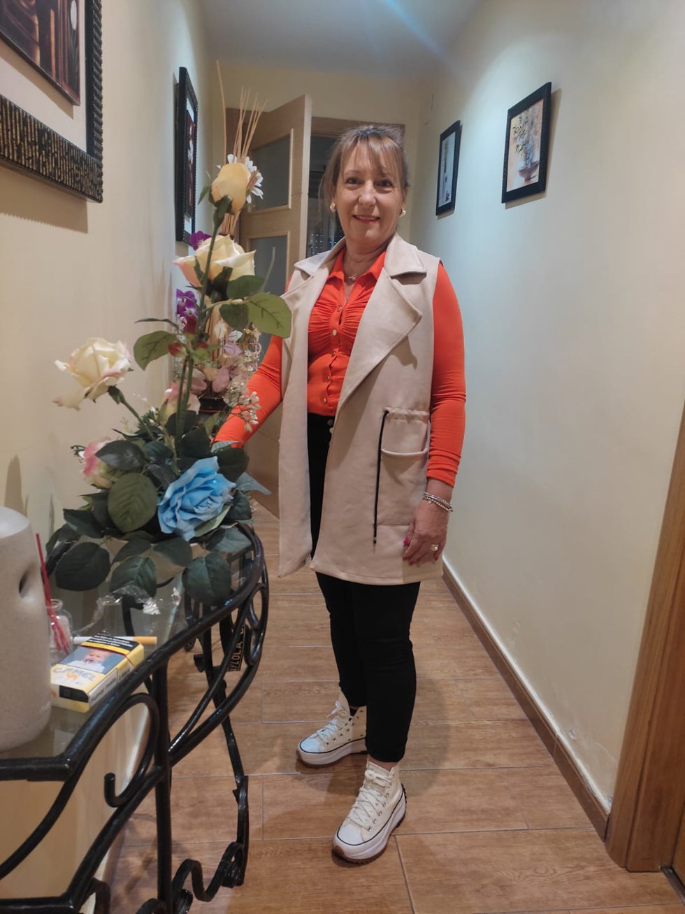 La vendedora María Isabel Valero Lucas ha repartido el premio del sorteo extraordinario del Día de la Madre en Badajoz