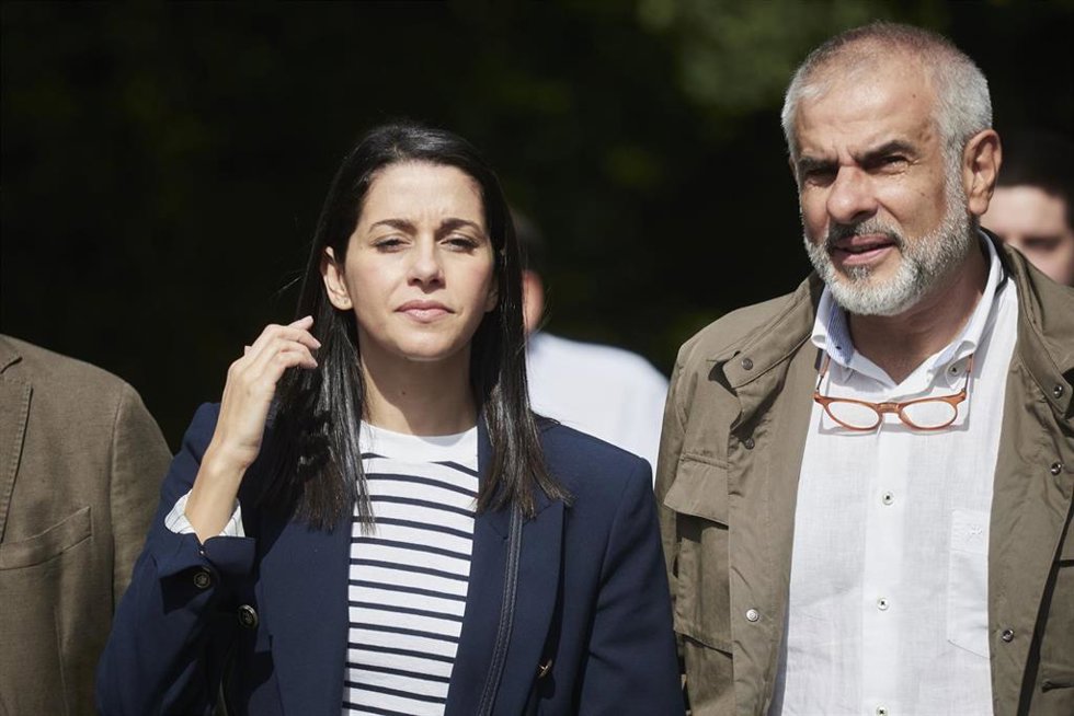 Archivo - Carlos Carrizosa e Inés Arrimadas