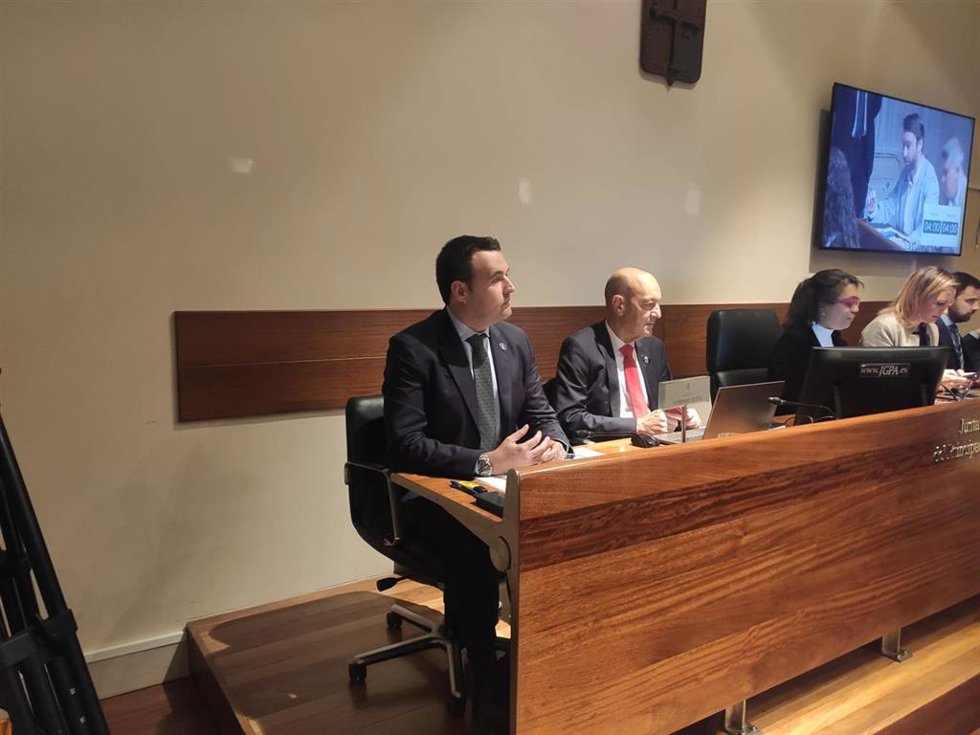 Guillermo Peláez, en una comisión