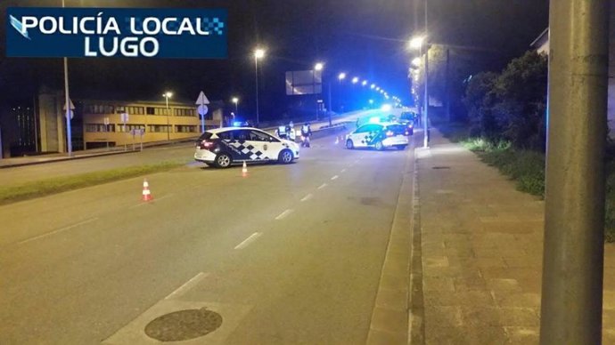 Archivo - Control nocturno de la Policía Local de Lugo.
