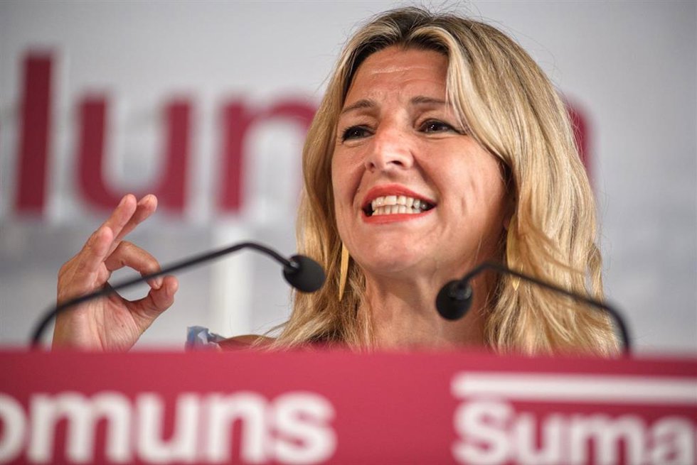La vicepresidenta del Gobierno y líder de Sumar, Yolanda Díaz, interviene durante un mitin de los Comuns, en el Palau de Congressos, a 5 de mayo de 2024, en Tarragona, Catalunya (España). 