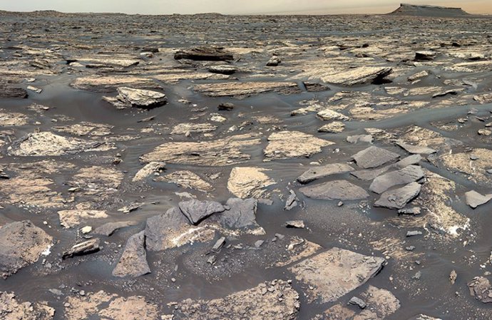 El rover Curiosity de la NASA continúa buscando señales de que las condiciones del cráter Gale de Marte podrían sustentar vida microbiana.