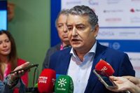 Sanz destaca la "absoluta normalidad" en el Gobierno andaluz tras el relevo de Crespo