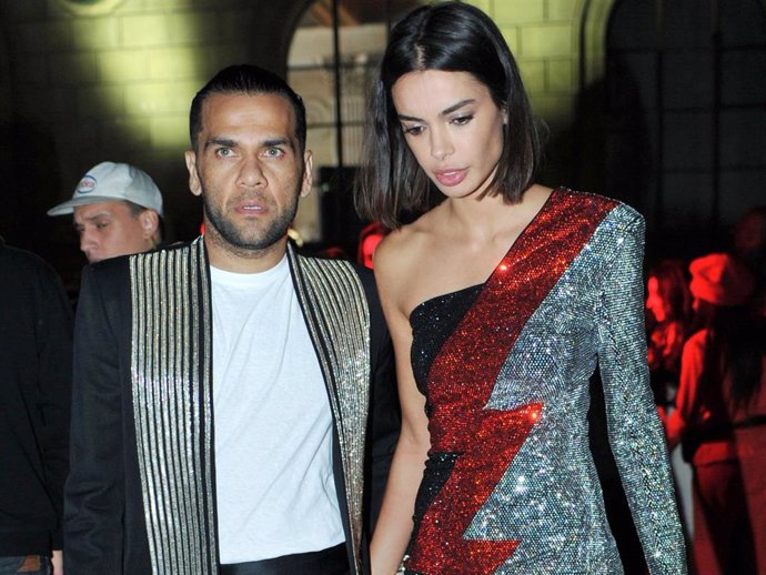 Archivo - Joana Sanz y Dani Alves