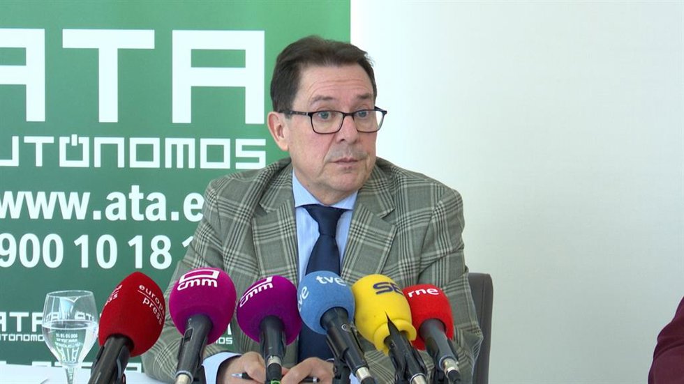 Archivo - El presidente regional de ATA, Miguel Ángel Rivero