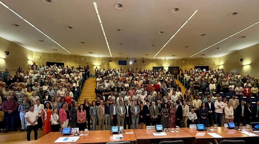Imagen de la inauguración de la pasada edición del Aula Abierta de Mayores en Alcalá de Guadaíra.