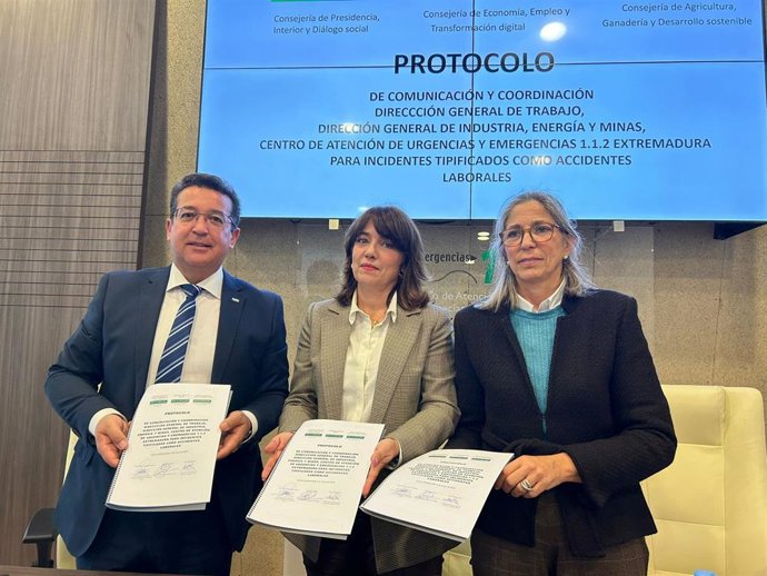 Firma del protocolo de comunicación de accidentes laborales en Extremadura