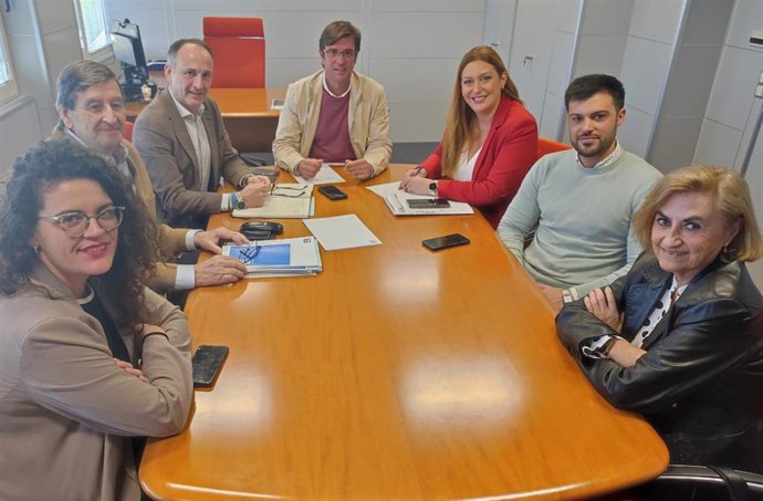 Reunión entre representantes de MAS y Giahsa con el Ayuntamiento de Valverde del Camino.