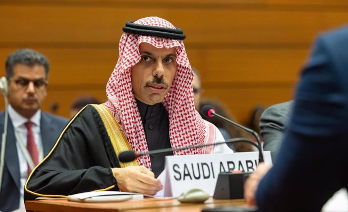Archivo - December 12, 2023, Geneva, Geneva, Switzerland: Saudi Foreign Minister Prince Faisal bin Farhan bin Abdullah participates in the meeting on the situation of human rights in Palestine and the Universal Declaration of Human Rights, in Geneva, Swit