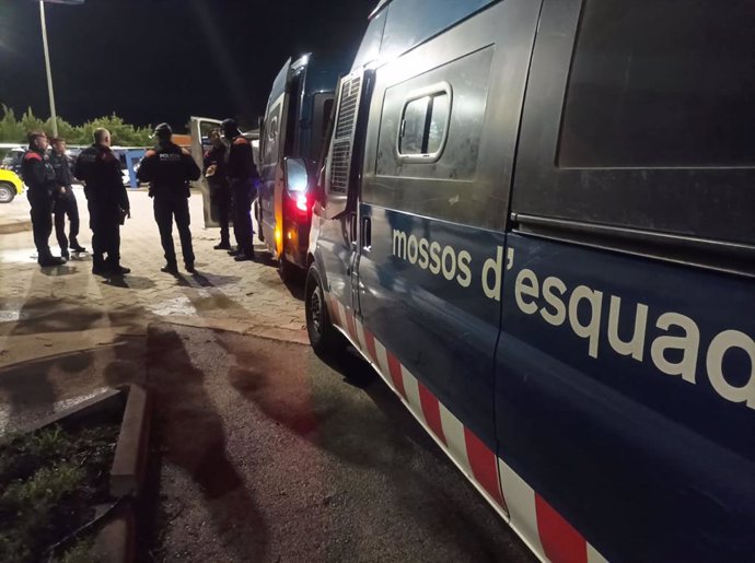 Los Mossos d'Esquadra inician un operativo en el Alt Empordà (Girona) contra un grupo dedicado a robos en domicilios