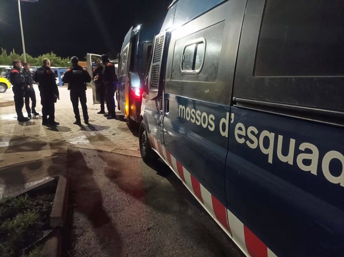 Los Mossos d'Esquadra inician un operativo en el Alt Empord (Girona) contra un grupo dedicado a robos en domicilios