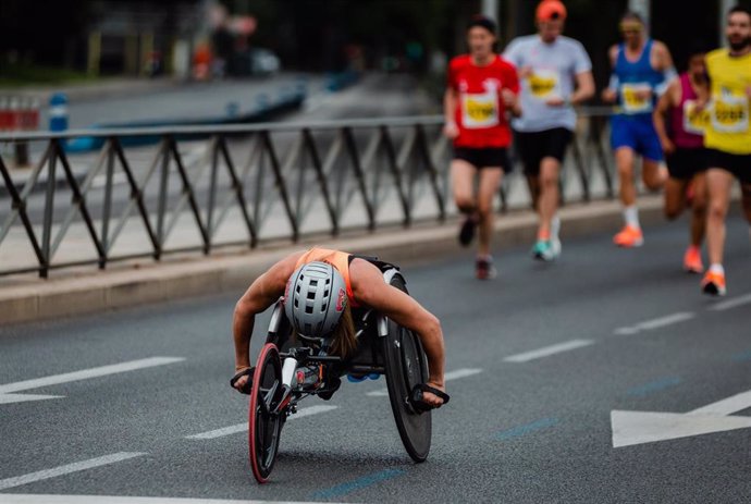 La atleta española Carmen Giménez durante la Carrera por la Inclusión 2023