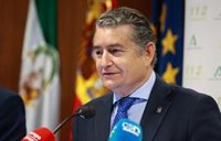 Junta ve "político" el recurso del PSOE al TC por el decreto de simplificación: El Gobierno sólo cuestiona "un apartado"