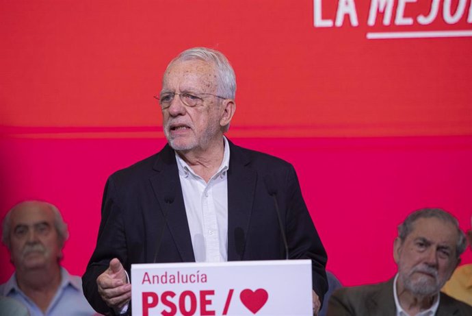 Archivo - El presidente del PSOE-A, Manuel Pezzi, en una foto de archivo.
