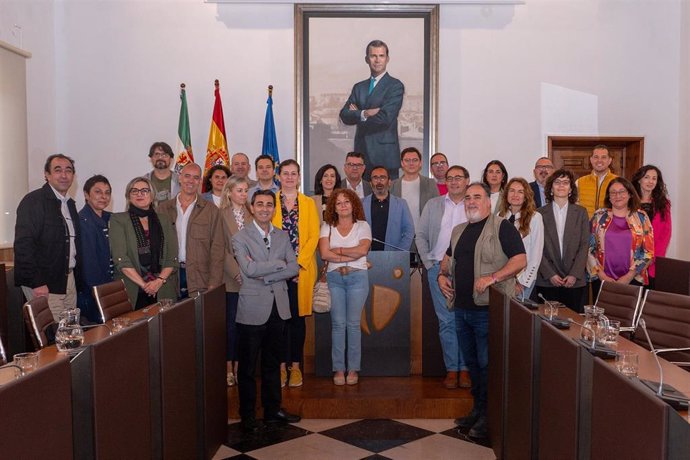 Archivo - Reunión de los Grupos de Acción Local y la Diputación de Cáceres