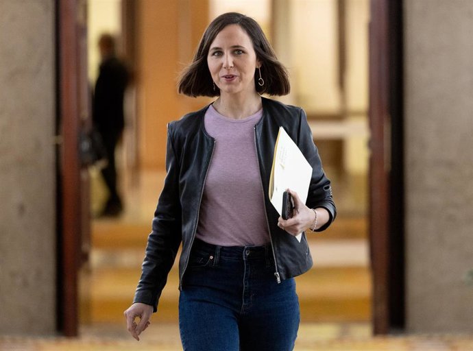 La secretaria general de Podemos, Ione Belarra, a su llegada a una reunión de Junta de Portavoces, en el Congreso de los Diputados, a 9 de abril de 2024, en Madrid (España).