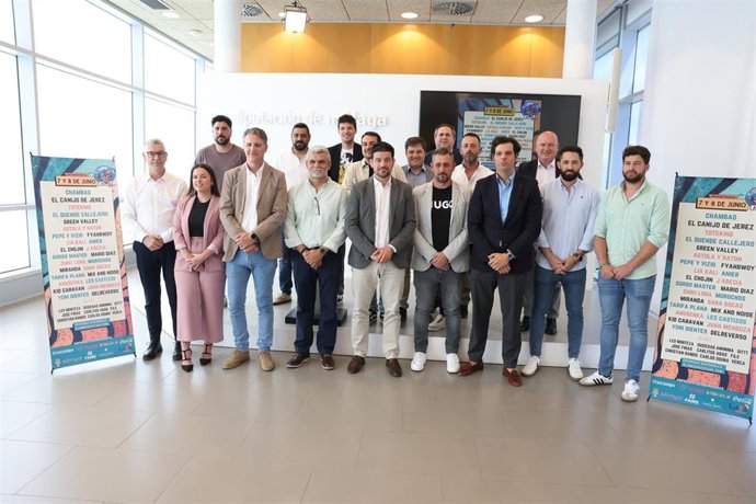 El vicepresidente de Territorio Sostenible de la Diputación, Cristóbal Ortega, ha presentado este festival junto a los alcaldes de Alameda y de Mollina, José García Orejuela y Eugenio Sevillano, respectivamente, y a los promotores del evento       También