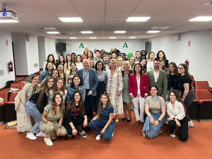 Bienvenida a los 34 Especialistas Internos Residentes (EIR) del Distrito Sanitario Bahía de Cádiz-La Janda