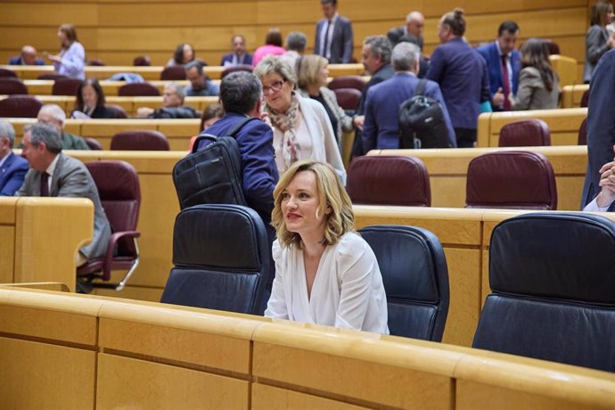 La ministra de Educación y Formación Profesional y Deportes, y portavoz del Gobierno, Pilar Alegría, a su llegada a una sesión de Control en el Senado, a 7 de mayo de 2024, en Madrid (España). Durante la sesión, se han abordado cuestiones como la ejecució