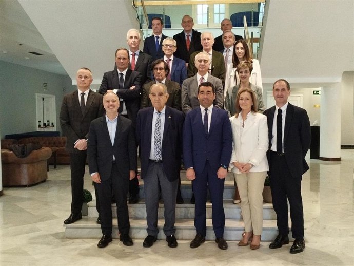 Imagen del comité ejecutivo de Navalia.