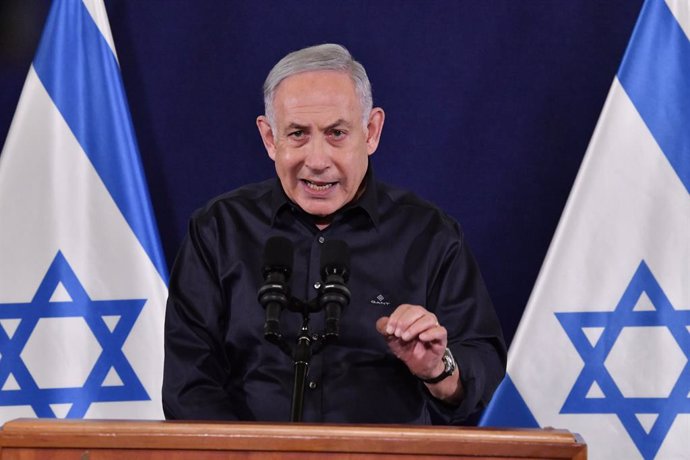 Archivo - TEL AVIV, Nov. 19, 2023  -- Israeli Prime Minister Benjamin Netanyahu speaks at a press conference in Tel Aviv, Israel, on Nov. 18, 2023.   Currently there is no deal reached yet on the release of Israeli hostages held in the Gaza Strip, Israeli