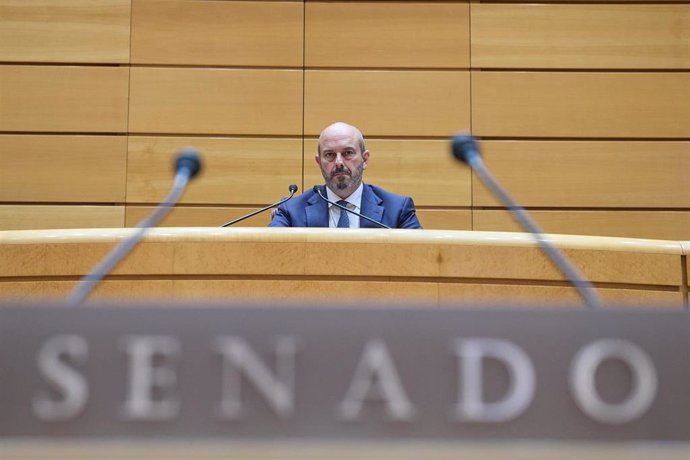 El presidente del Senado, Pedro Rollán, durante una sesión de Control en el Senado, a 7 de mayo de 2024, en Madrid (España). Durante la sesión, se han abordado cuestiones como la ejecución de la construcción de la estación del tren de alta velocidad en el