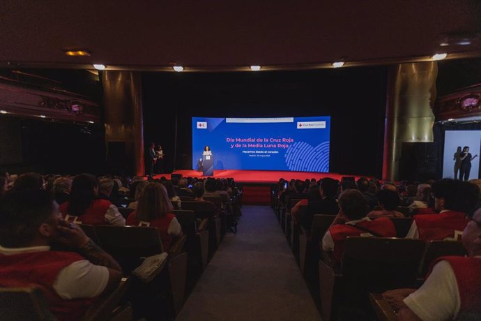 Cruz Roja entregará el 14 de mayo sus 'Condecoraciones 2024' en Oviedo a FEDAR y a Fernando León de Aranoa, entre otros