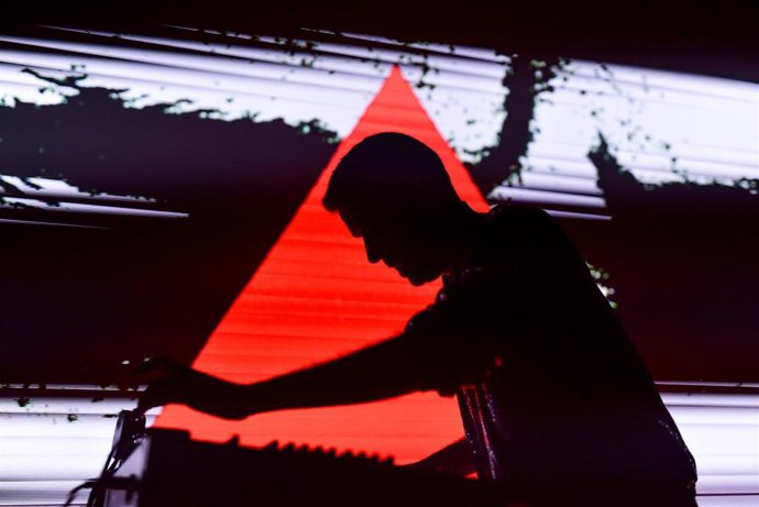 Ale Acosta presenta 'El Porvenir' en la Sala Villanos de Madrid